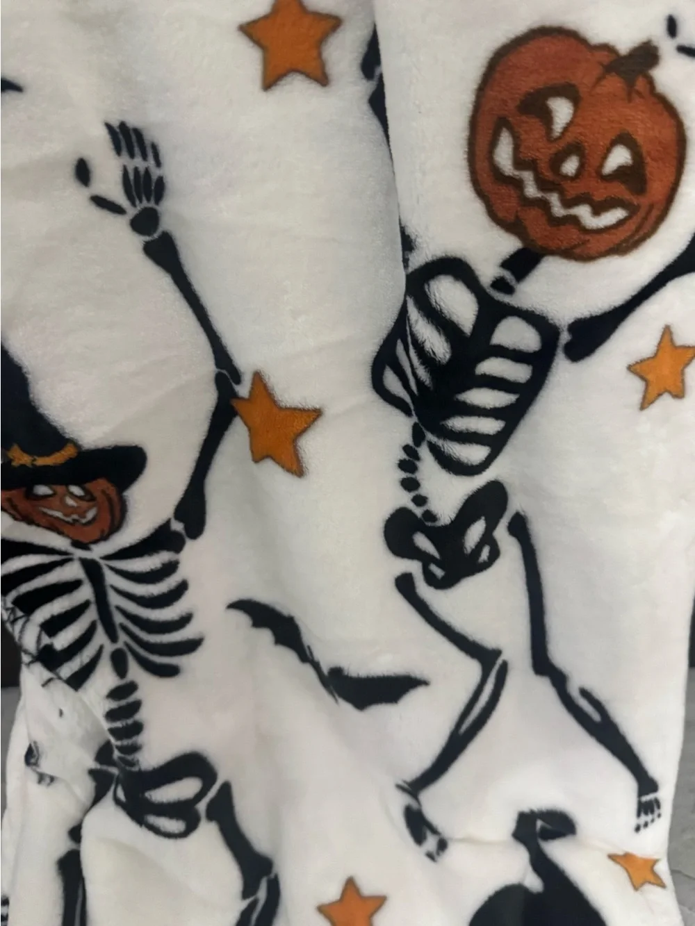 Trick or Treat Halloween Throw Blanket w/Cats Bats Stars Pumpkin Skeletons NWT